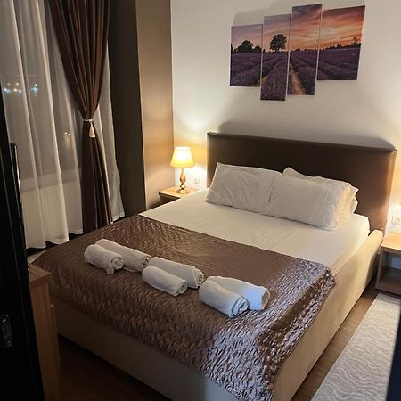 Zenstay Summerland Mamaia Exterior photo